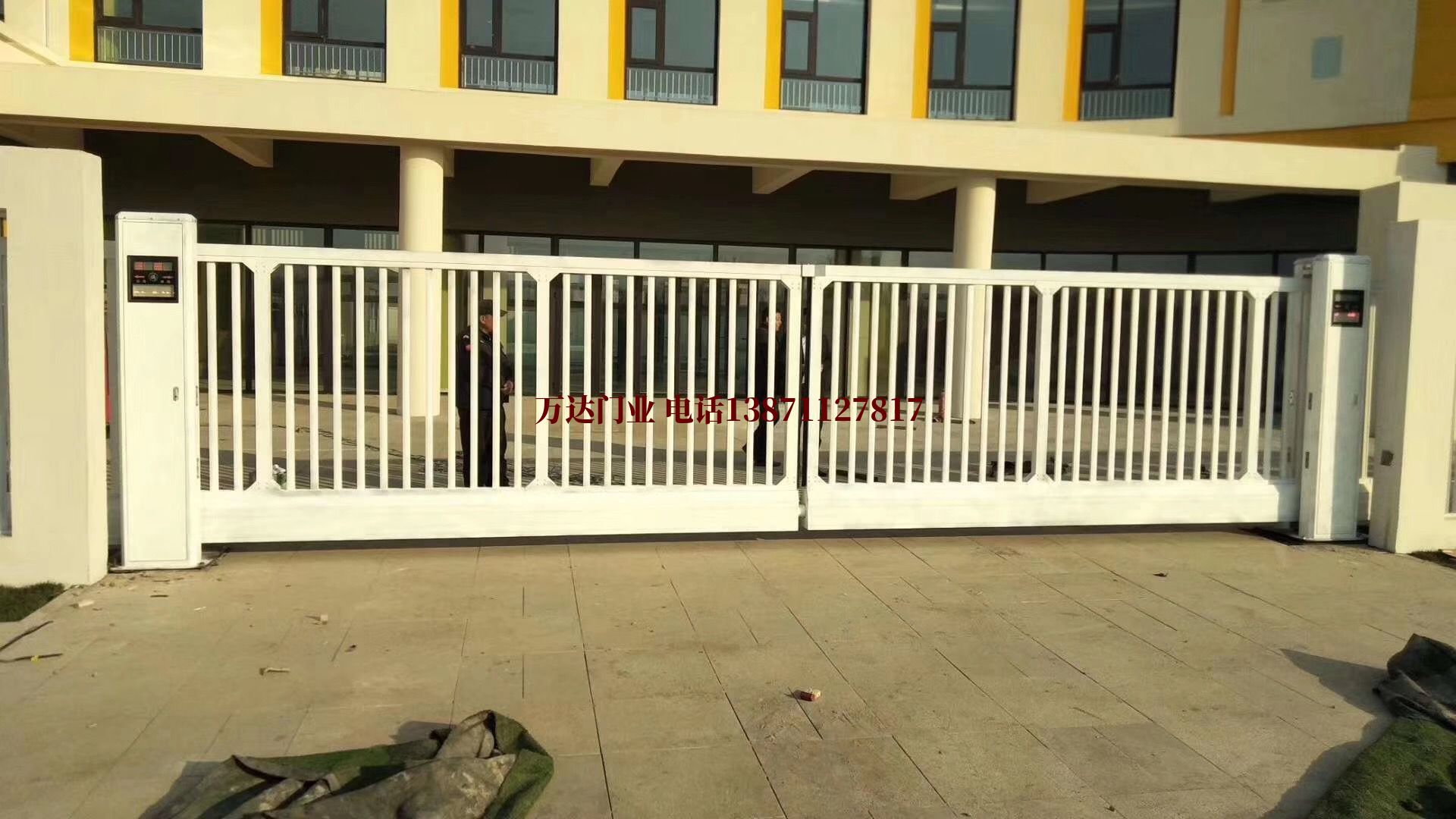 乌拉特后悬浮门【无轨、可折叠门、出厂设计】